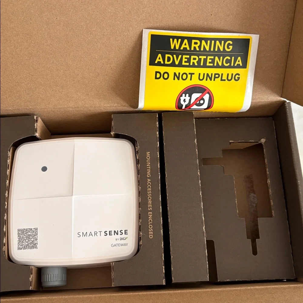 SmartSense by Digi Gateway Box no cord TM-GW-BZ-VZW-C like new